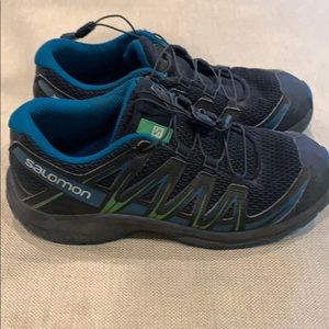 Salomon Kids Trail Shoes Size 6